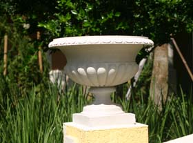 HGVC at Intl Dr - Urn